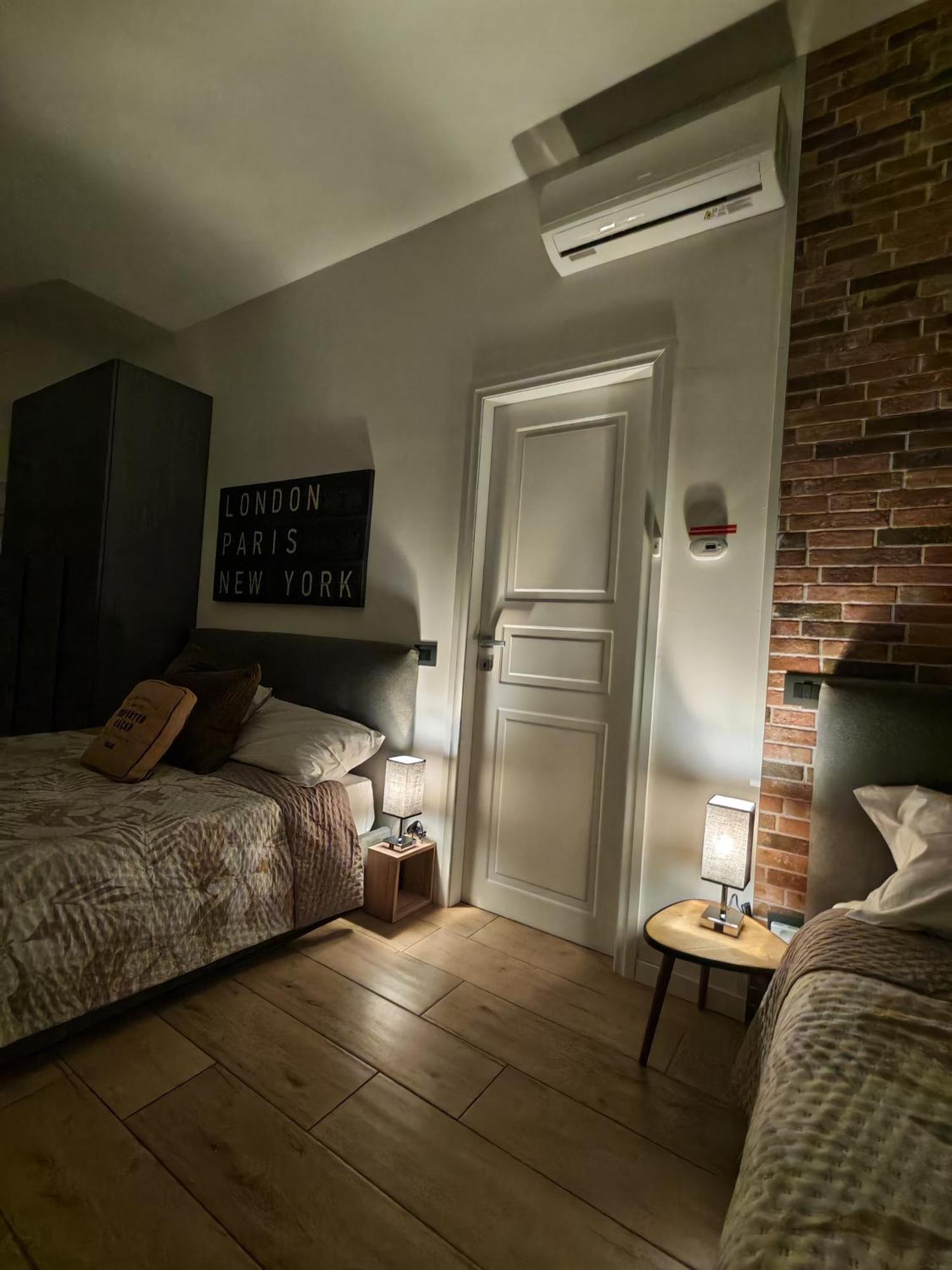 גאלארטה Mc Fly Rooms Malpensa Airport מראה חיצוני תמונה