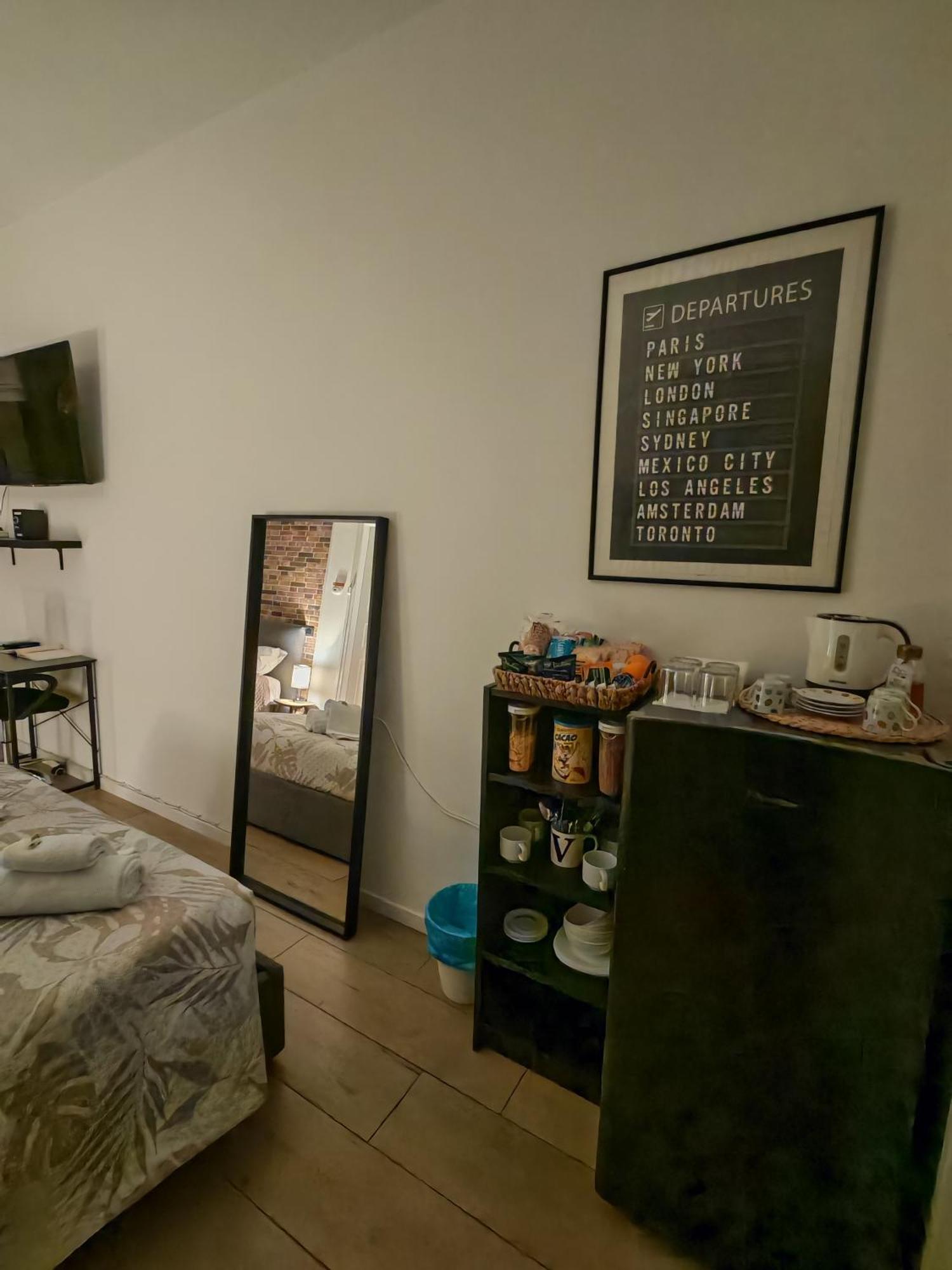 גאלארטה Mc Fly Rooms Malpensa Airport מראה חיצוני תמונה