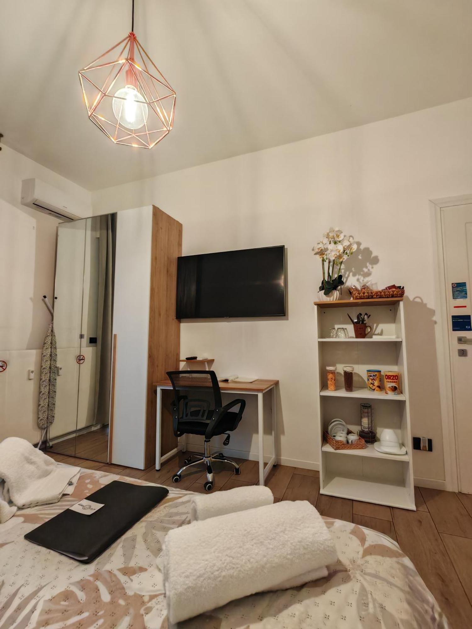 גאלארטה Mc Fly Rooms Malpensa Airport מראה חיצוני תמונה