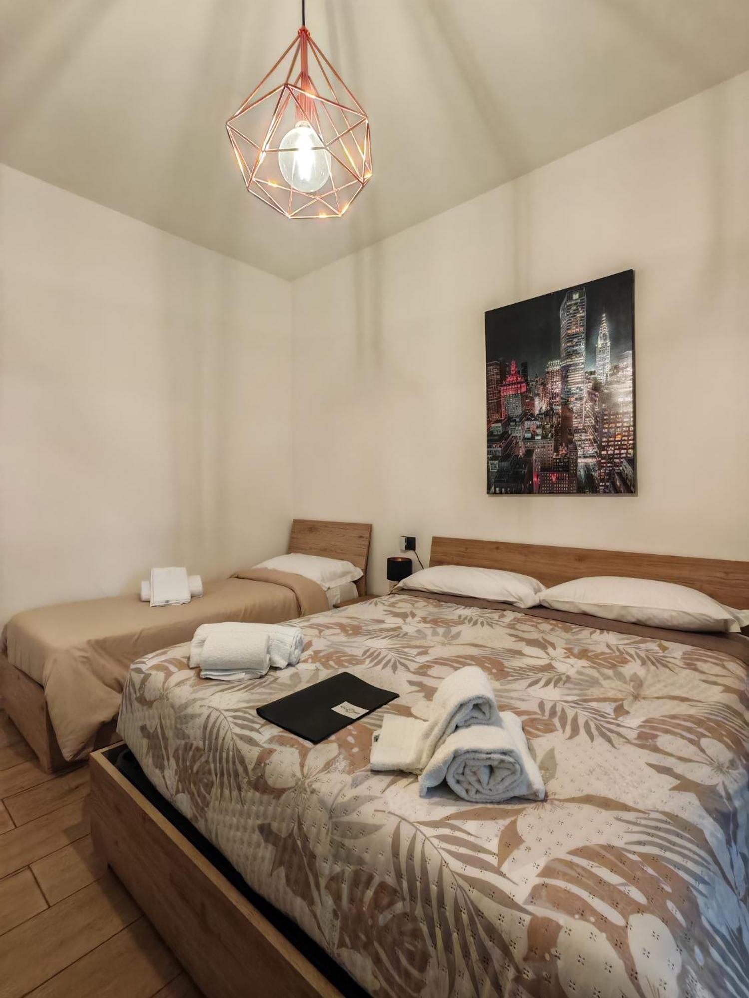 גאלארטה Mc Fly Rooms Malpensa Airport מראה חיצוני תמונה